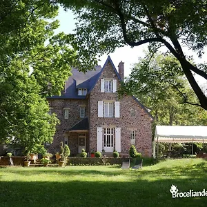 La Maison Rouge Broceliande Frühstückspension Montauban-de-Bretagne
